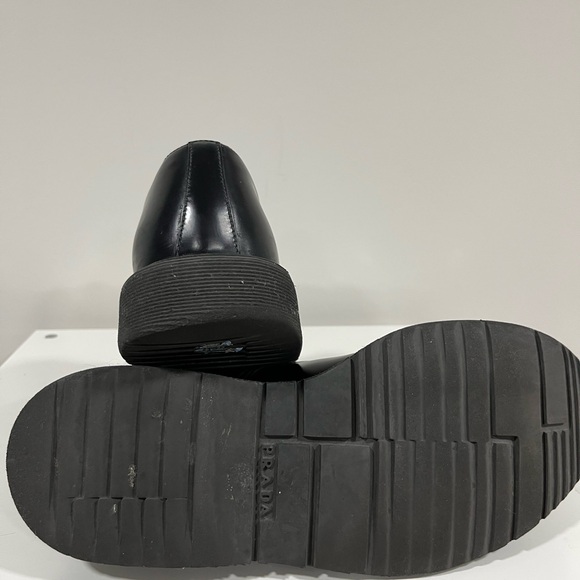PRADA Leather Lace-up. Prada Size 7 Is Like USA Size 8-8.5 - Picture 9 of 9